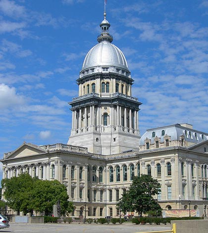 FEAT-Springfield-Illinois-Capitol-side