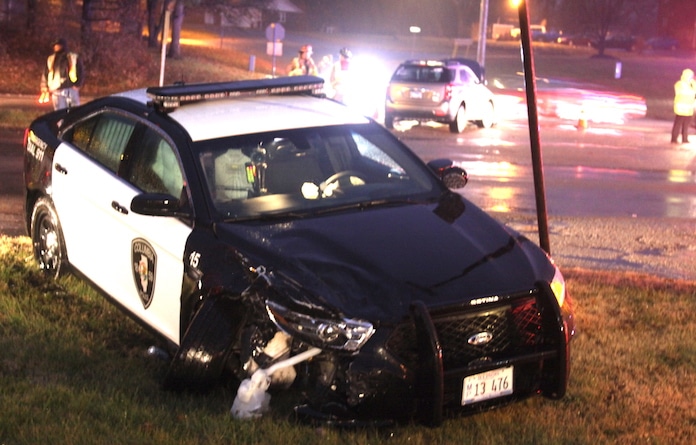 Crash involving police car in Columbia | Republic-Times | News