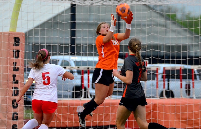 lexi save WHS girls soccer FEAT