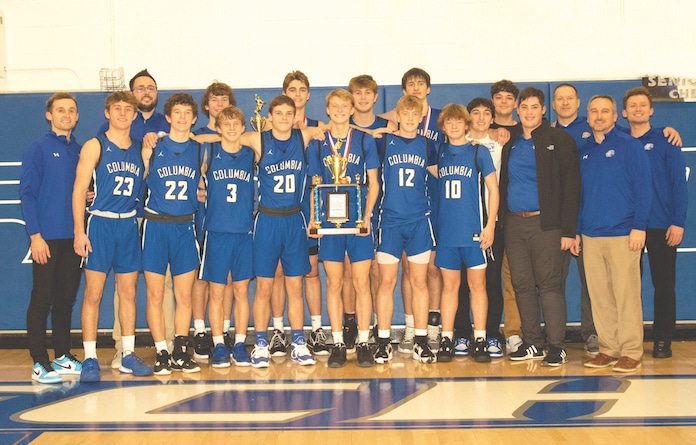 Eagles win holiday tourney title