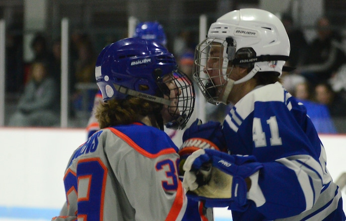 CHS v WHS Hockey 2023-FEAT