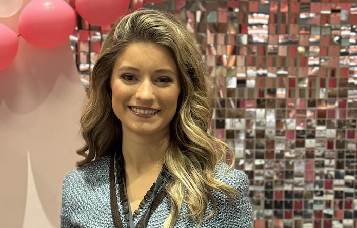 McDermott IL queen FEAT