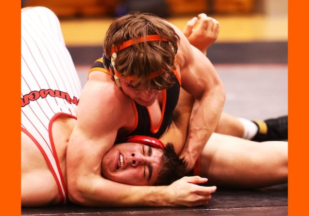 whs wrestles iowa 26